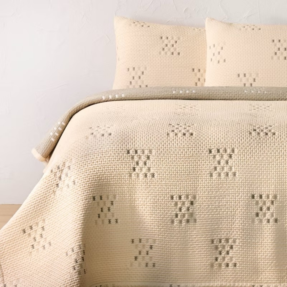 OPALHOUSE X JUNGALOW Gauze Matelasse Quilt and Sham Set Ivory Full/Queen NWT